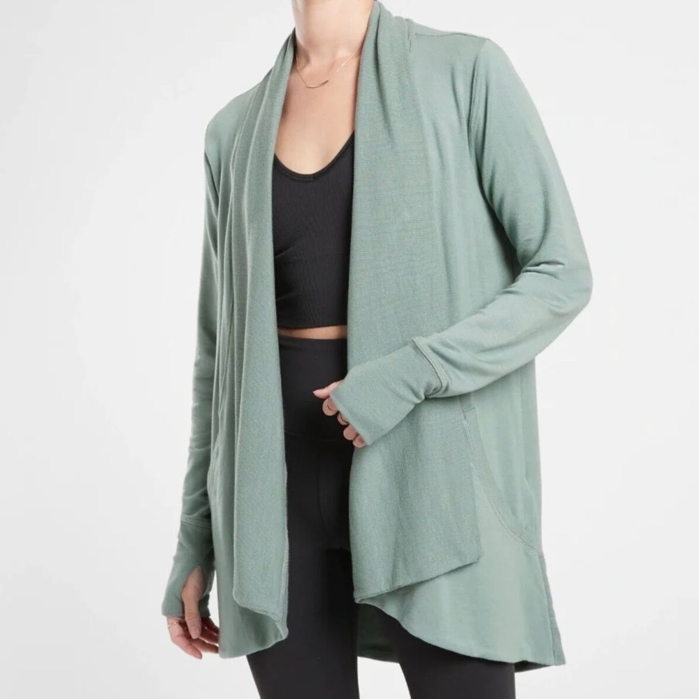 Athleta Pranayama Wrap Cardigan Sage Green Thumbhole Open Front Large New
